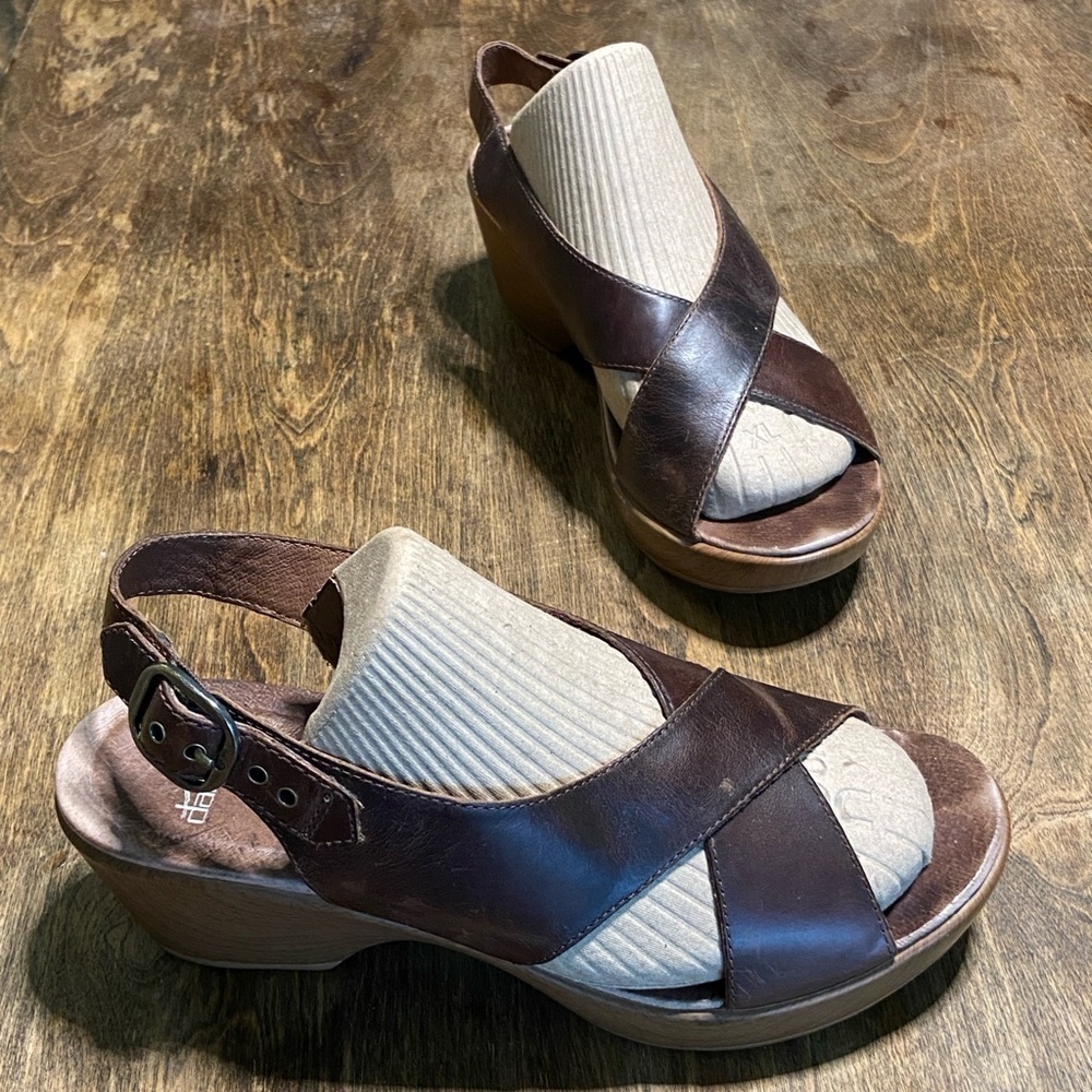 Dansko Womens Clog Mule Strappy Sandals Brown Leather Size 40 EU